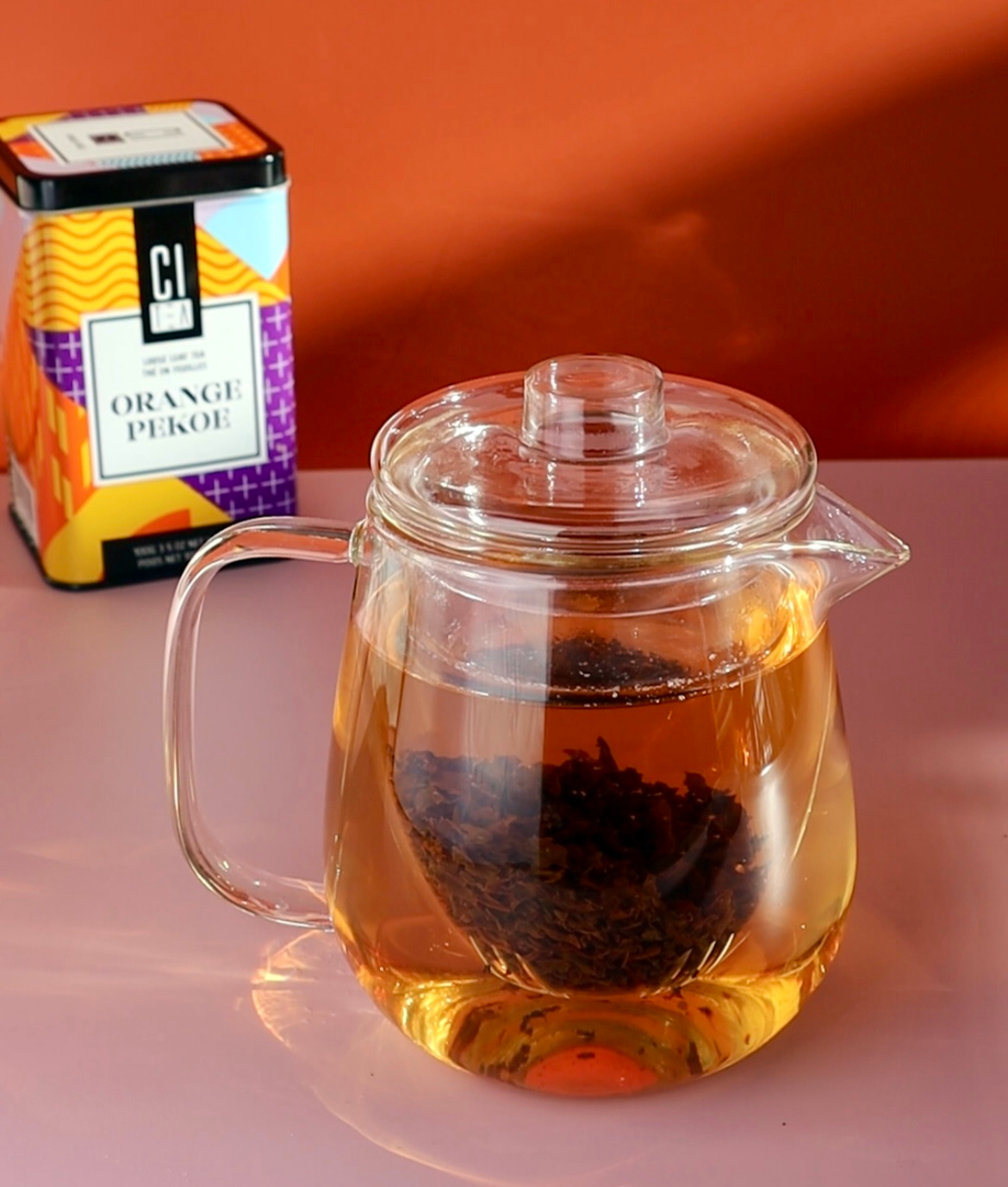 Glass teapot with infuser and lid by Citea